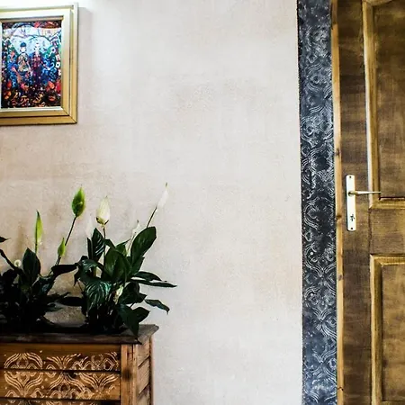 Sargarigo Elmenyhaz Kwatera prywatna *