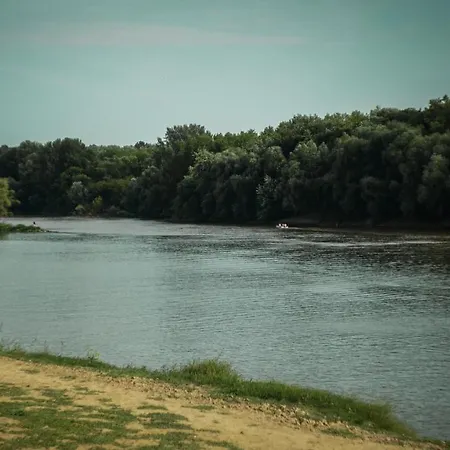 Sargarigo Elmenyhaz Kwatera prywatna *