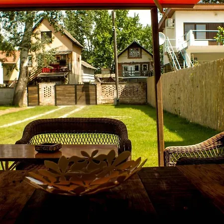 Sargarigo Elmenyhaz Segedyn